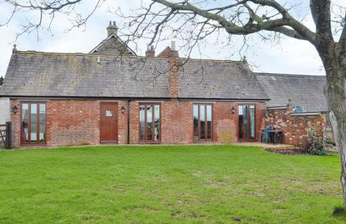 The Coach House - 15661 - Photo 2