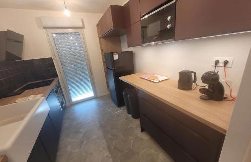 Bel appartement contemporain proche des commodités - Photo 2