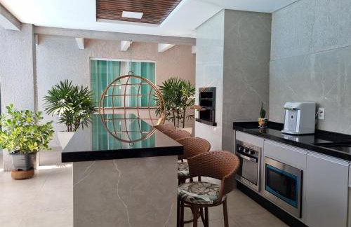 Casa Familiar em ótima Localização - Foto 3