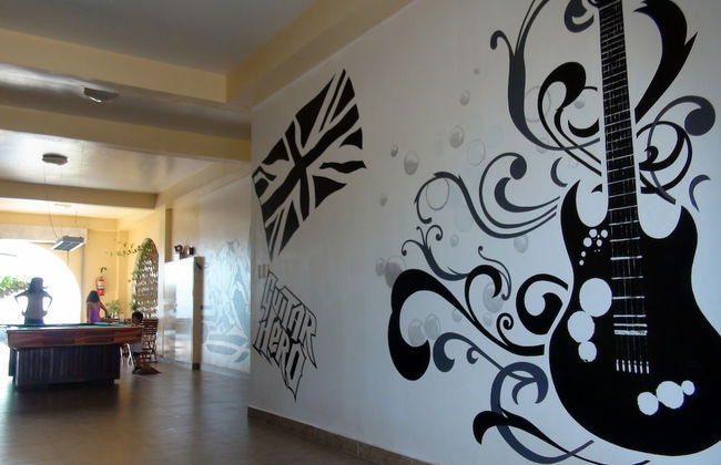 Squares Cafe and Apartments - Foto 39