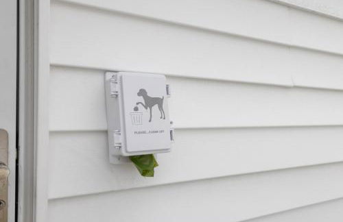 Bo360 White House with Fenced Yard - Foto 4