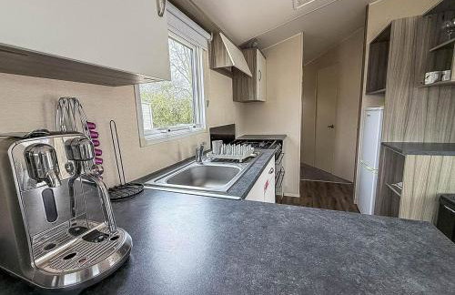 Lovely Caravan With Side Decking At Carlton Meres Holiday Park Ref 60038O - Foto 7