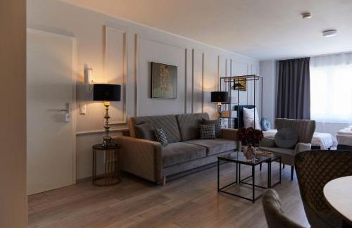 R B Apartment Hamburg Comfort am Flughafen für 1-5 Personen - ideal für Geschäftsreisende und Familien - Küche - Smart TV - Waschtrockner - kostenloser Parkplatz - Foto 1