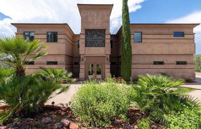 Pyramid by Avantstay Luxe Sedona Mansion w/ Views, 7mins to Downtown - Photo 56