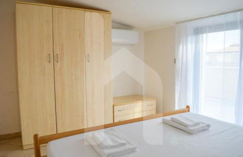 Homiday - Green Bay Village - Photo 52