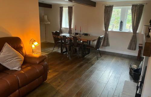 3 Bedroom Dog Friendly Cottage with Off Lead Field - Foto 23