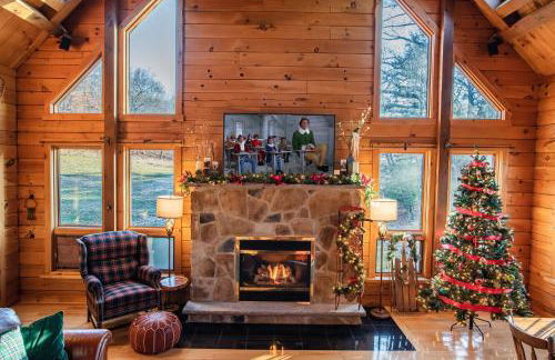 Rustic Ridge Log Cabin: Hot Tub, Games, Views! - Foto 32