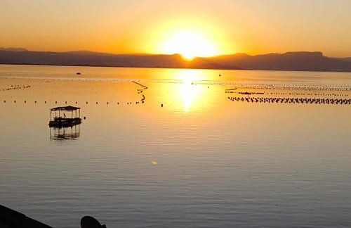 Casa no Ribeirão da Ilha - Florianópolis - Pé na areia - ar cond - pet - familia - Foto 1