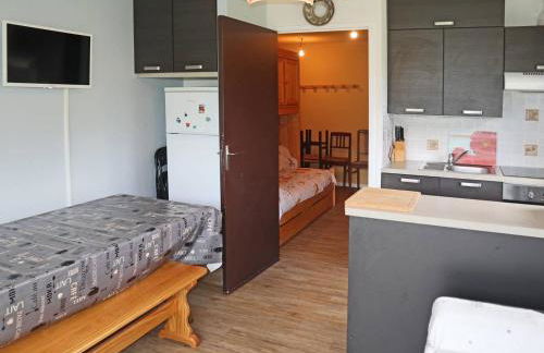 Grand studio 5 personnes avec balcon, parking, proche station - FR-1-322-435 - Foto 6