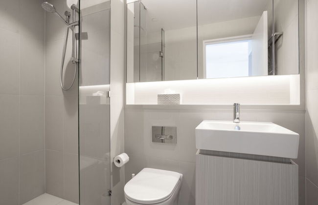 Modern Apartment in Darling Harbour - Photo 14