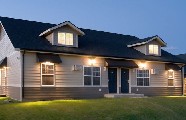 Stratford Suites - Photo 20