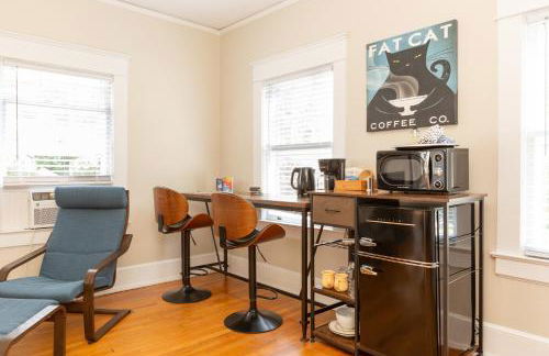 Sunny efficiency in historic home - Foto 27