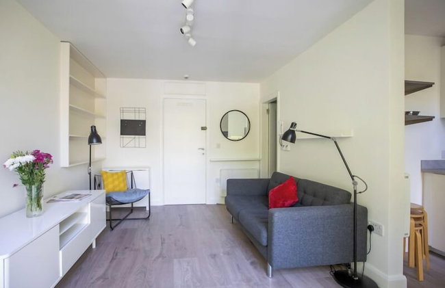 Grand Canal District Apartments - Photo 44