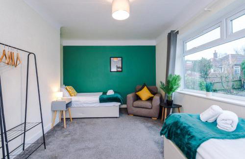 3BR Home Sleeps 6 Perfect for Short and Long Term Stays - Foto 52