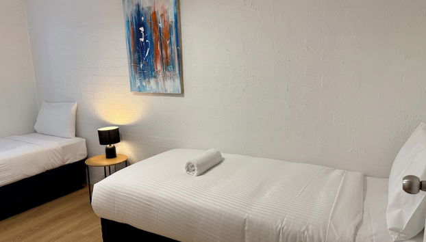 Burleigh Palms Holiday Apartments - Photo 5, Room