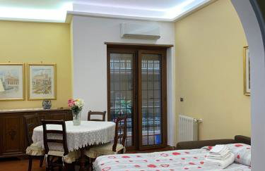 Vatican Lodge - Photo 11