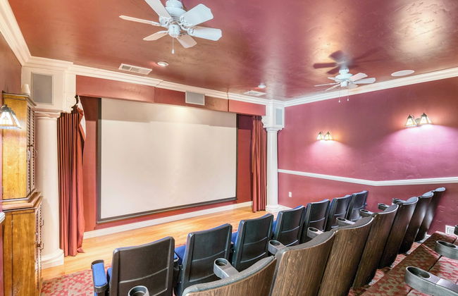 Grand Contento by Avantstay Extraordinary Estate w/ Pool & Movie Room - Photo 19