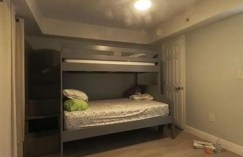 Oceanfront luxury at Hibiscus Breeze, charming 2/2 condo on North Hutchinson Island 3 Month Min - Photo 6