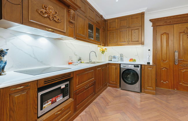 Luxe Paradise Suites Hotel - Photo 40