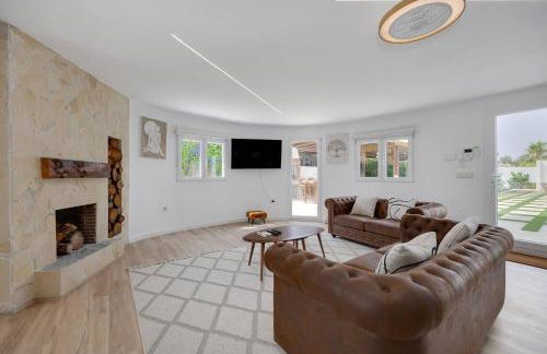 Villa única con piscina, perfecta para familias - Foto 27