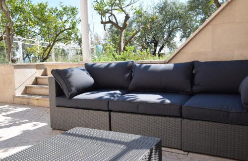 Luxury Seaside Villa with a classic Mediterranean Olive Garden, a fully equipped Professional Kitchen, Pool, Sauna, Padle Boards and Canoe - Miolin Beach House - Photo 27