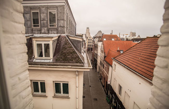 Luxury Suites Riverside Residence - Photo 15