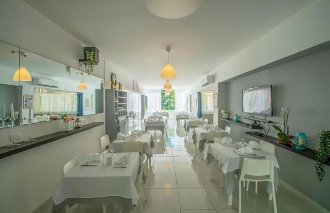 Plaza Europa - Photo 20