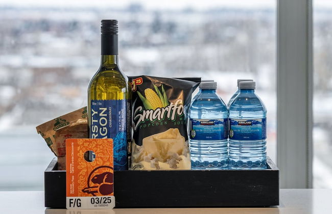 By Stampede Free Parking Banff Pass Wine More - Photo 8