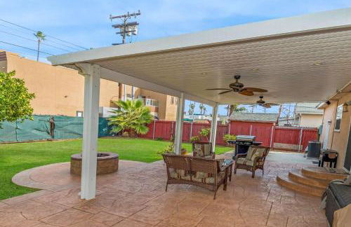 Walk to the Beach Private Backyard and Fire Pit - Foto 15