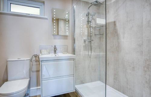 Waterfront 2 - 2 Bedroom Apartment - Wisemans Bridge - Foto 14