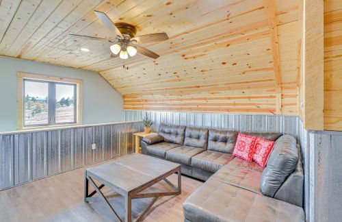 Balcony and Views Sturgis Twin Peaks Cabin - Foto 4