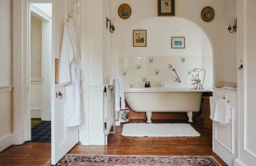 The Secret Loch - Photo 35