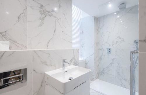 3BR Gem West End Walk to Glasgow Uni Parking - Foto 9