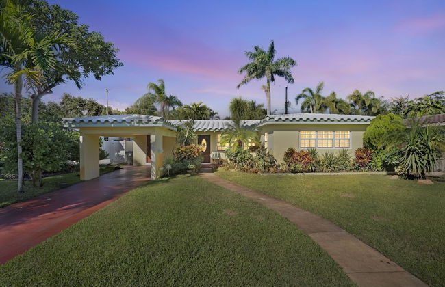 Beautiful Comfy Home With Private Hot Tub Close To Beach 2 Bedroom Home by RedAwning - Foto 29