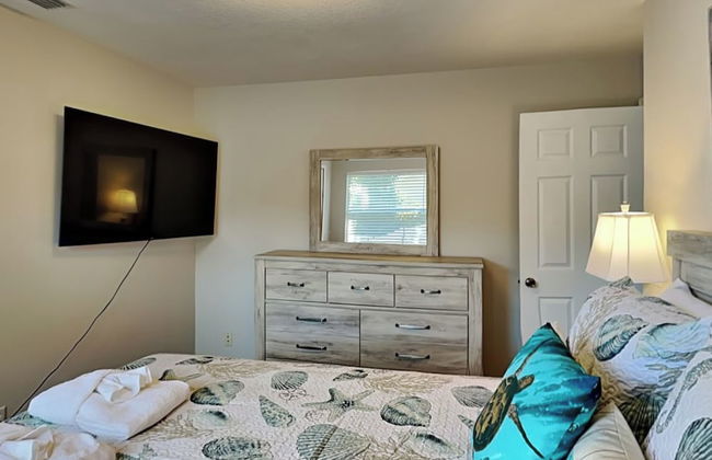 Sunny Palms Getaway - Photo 7