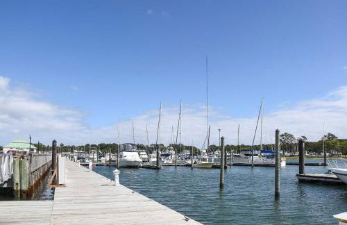 Pet-Friendly Home with Gazebo Minutes to Beach! - Foto 39