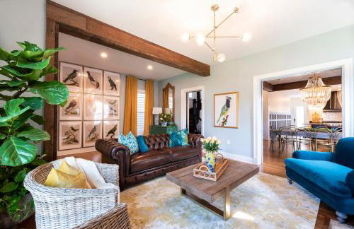 Bourbon Suites -Foodies -Bourbon -2 Living Rooms - Foto 15