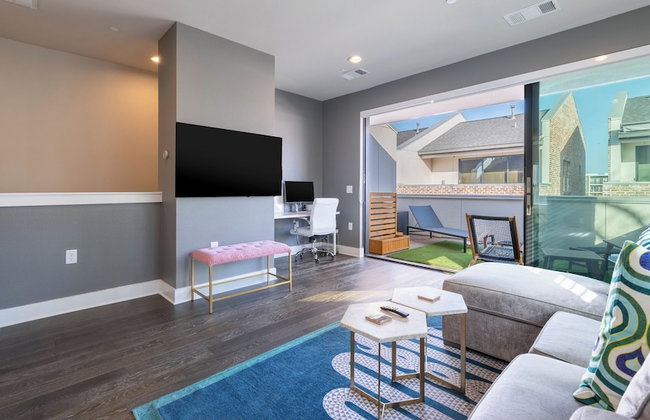 Modern Home, Private Balcony, Near Rainey & Lady Bird Lake Haus of Z - Foto 58