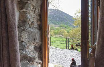 17th Century Mountain Farm Barn at Perthi - Photo 9