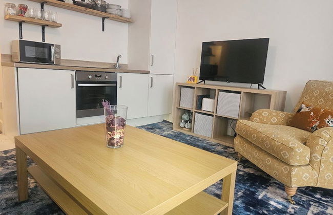 Seaside Haven Coastal Comfort 200m from the Beach - Foto 21