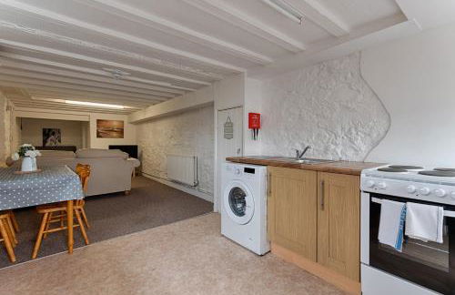 1 Bed Home - Parking - Great for Contractors - Foto 10