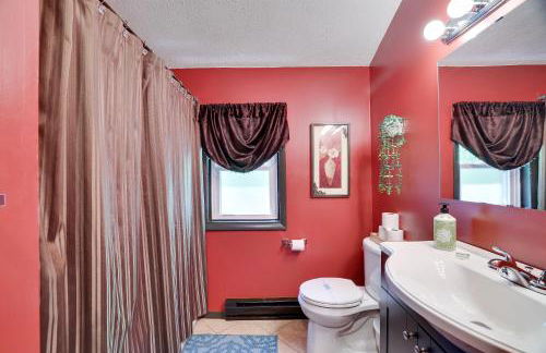 Chalet renovated Near Casino, Camelback , Kalahari 4bdrms firepit hot tub game room - Foto 28