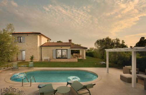 Private 9000qm Estate Villa with Pool and Yacuzzi and Sauna absolute Privacy near Fazana - Foto 54