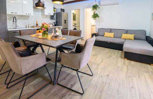 Kameni dvori - Photo 16