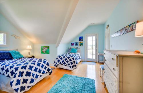 Bayfront White Stone Escape w/ Private Beach! - Photo 16