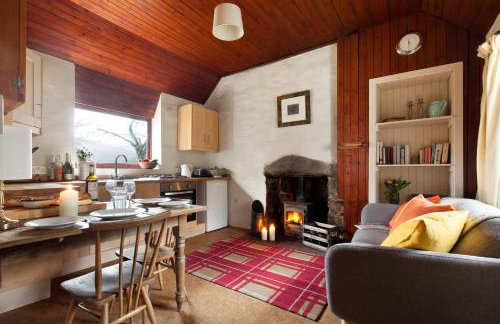 Sawmill Cottage - Photo 3