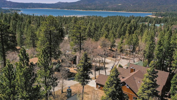 Teddy by Avantstay Majestic Cabin in Big Bear w Balcony - Foto 4, Habitación