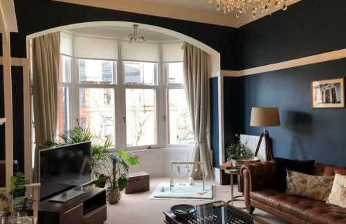 Spacious 3 bed flat in the heart of the west end. - Foto 7