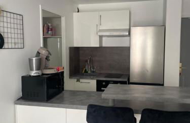 Le soleil Niçois, proche du port - Foto 4