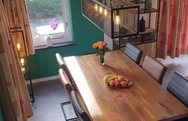 Nice Holiday Home with Sauna & Hot Tub near Wadden Sea - Foto 31